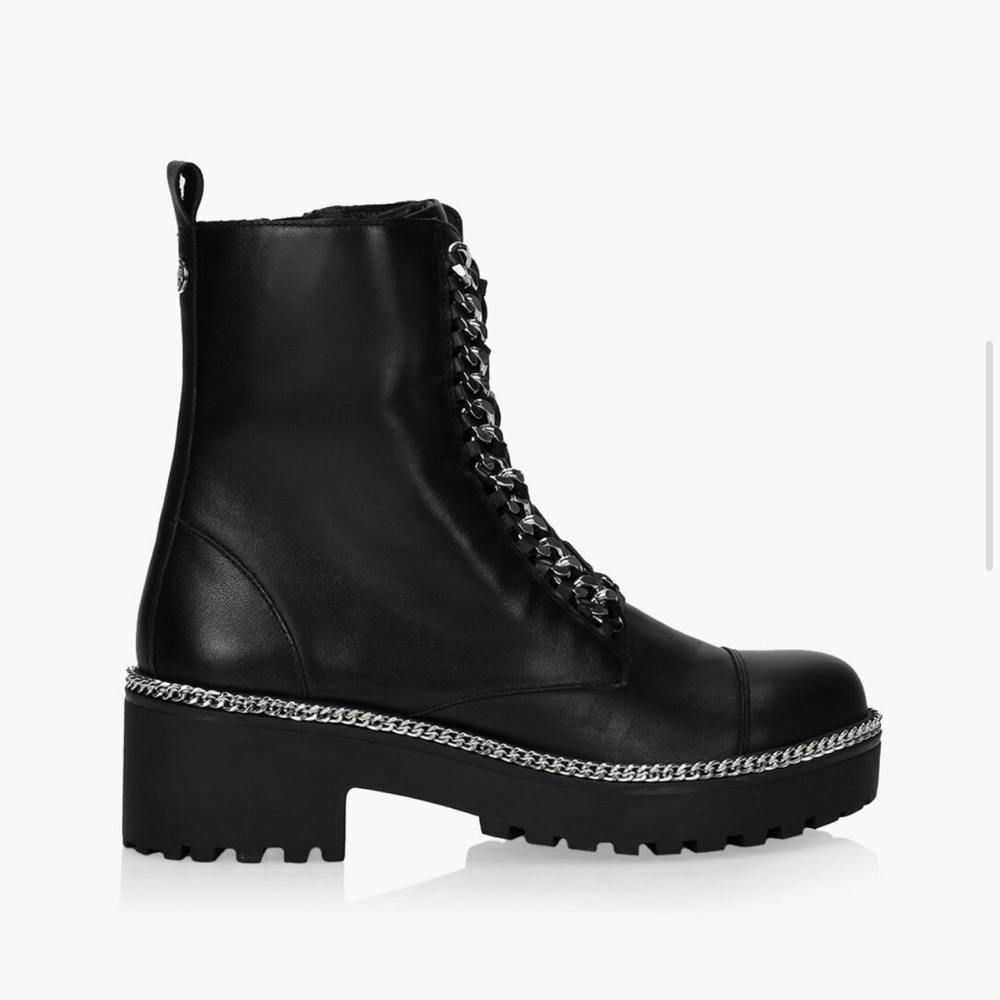 Wishbone Leather Boots